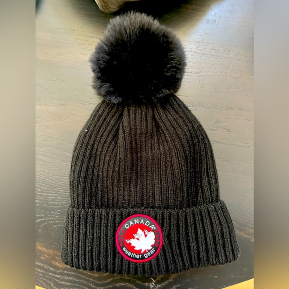 Accessories - Canada Weather gear Pom Pom beanie black